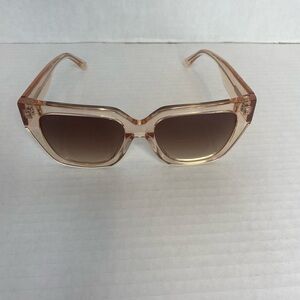 Diff Classic Square Retro Sunglasses with Polarized CR-39 Lenses. NEW with Case